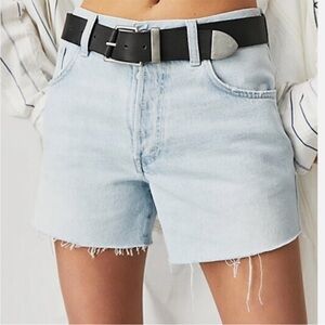 Free People NWOT We The Free Ivy Mid Rise Short Size 27